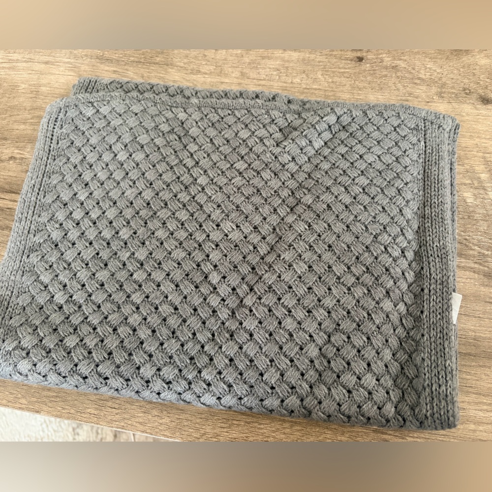 Isaac Mizrahi Infinity Scarf